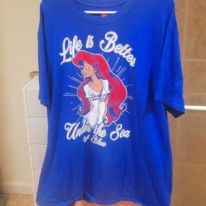Women's Dodger T-shirt.
